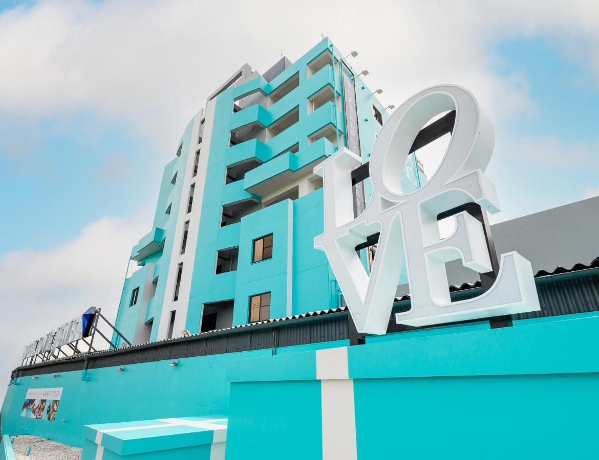 Hotel Love Jewel Китакушу Екстериор снимка