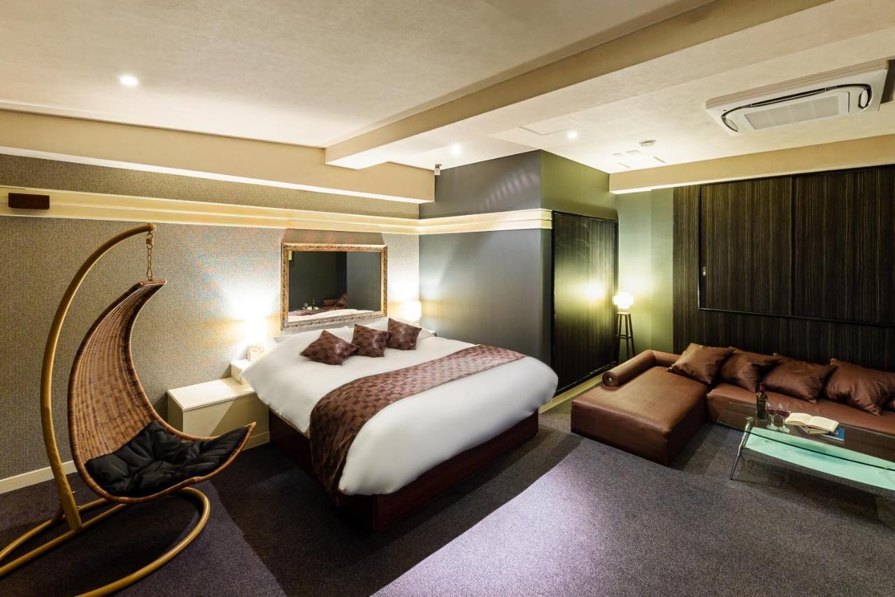 Hotel Love Jewel Китакушу Екстериор снимка