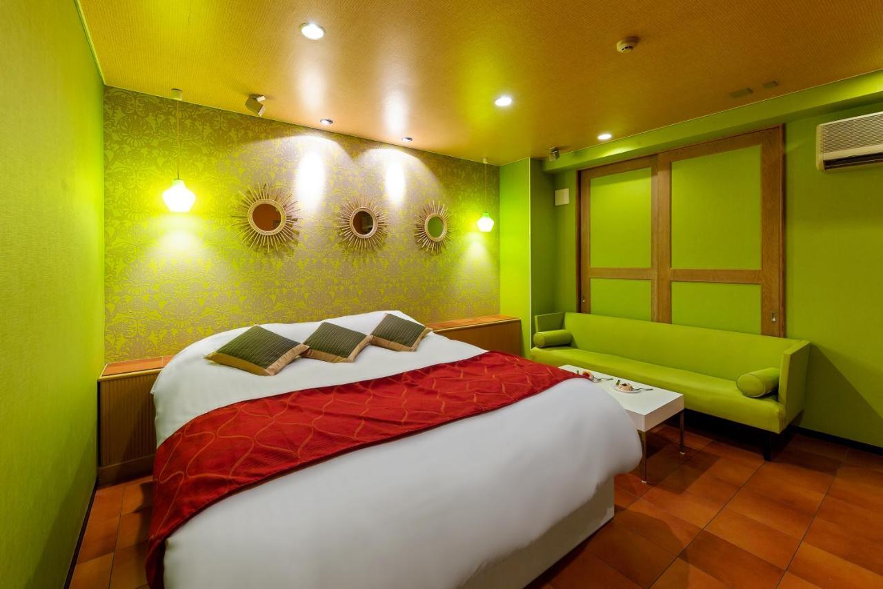 Hotel Love Jewel Китакушу Екстериор снимка